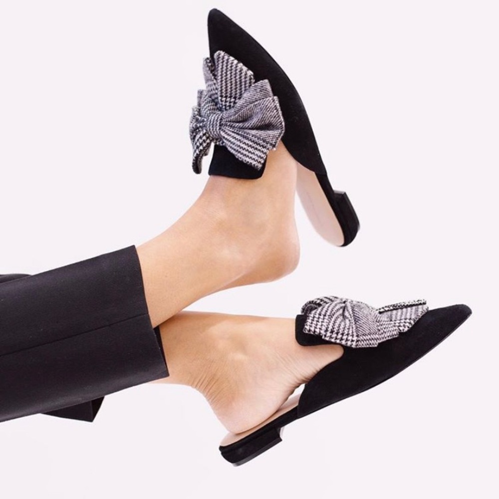 Something Navy Avenue Bow Mule